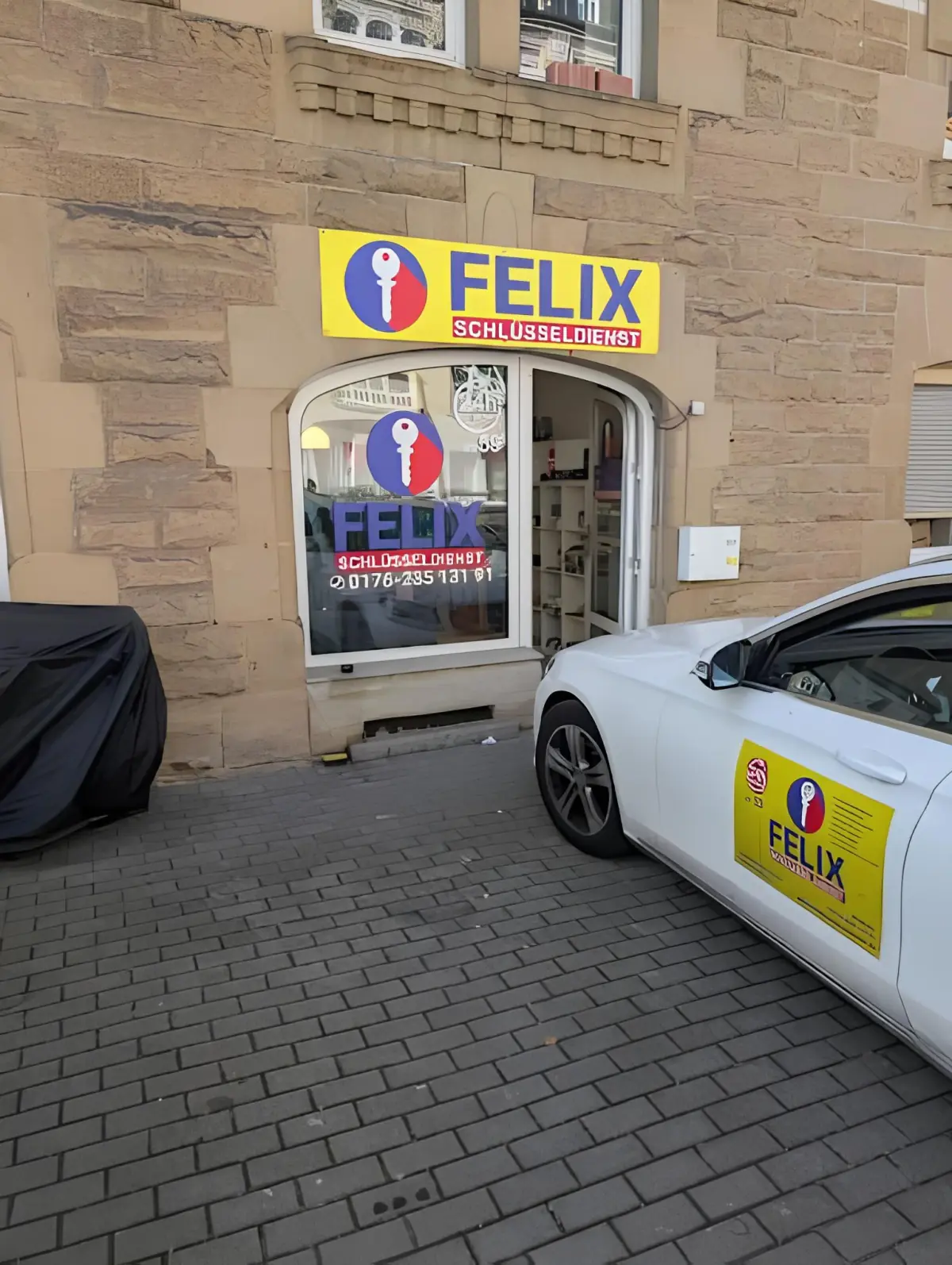 Schlüsseldienst Stuttgart-Degerloch – Fahrzeug vor Ort